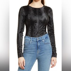 NWT Good American Power Shoulder Snakeskin Faux Leather Bodysuit